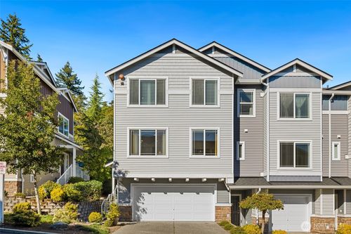 apt-f1-15720 Manor Way, Lynnwood, WA, 98087-6246 | Card Image
