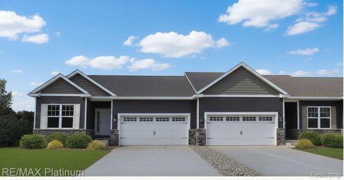 32-881 Oakwood Cir, Fenton, MI, 48430-1699 | Card Image
