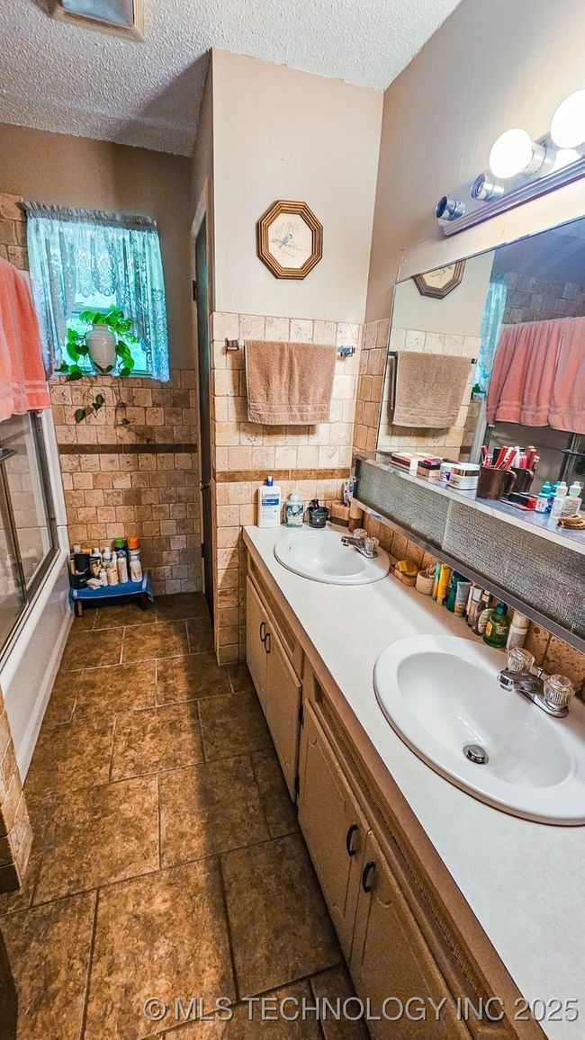 105 W Mockingbird Ln, House other with 3 bedrooms, 1 bathrooms and null parking in McAlester OK | Image 20