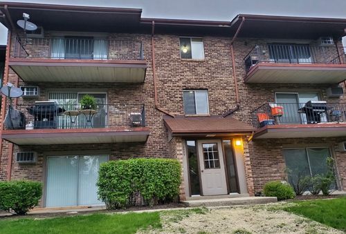 apt-3801-2449 Spring St, Woodridge, IL, 60517-4269 | Card Image