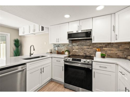 206 S Holman Way, Golden, CO, 80401-5124 | Card Image