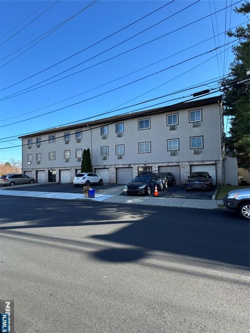 a8-102 Harrison St, Belleville, NJ, 07109-4505 | Card Image