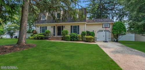 530 Wall St, Eatontown, NJ, 07724-2424 | Card Image