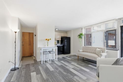 apt-21-125 Trapelo Rd, Belmont, MA, 02478-1887 | Card Image