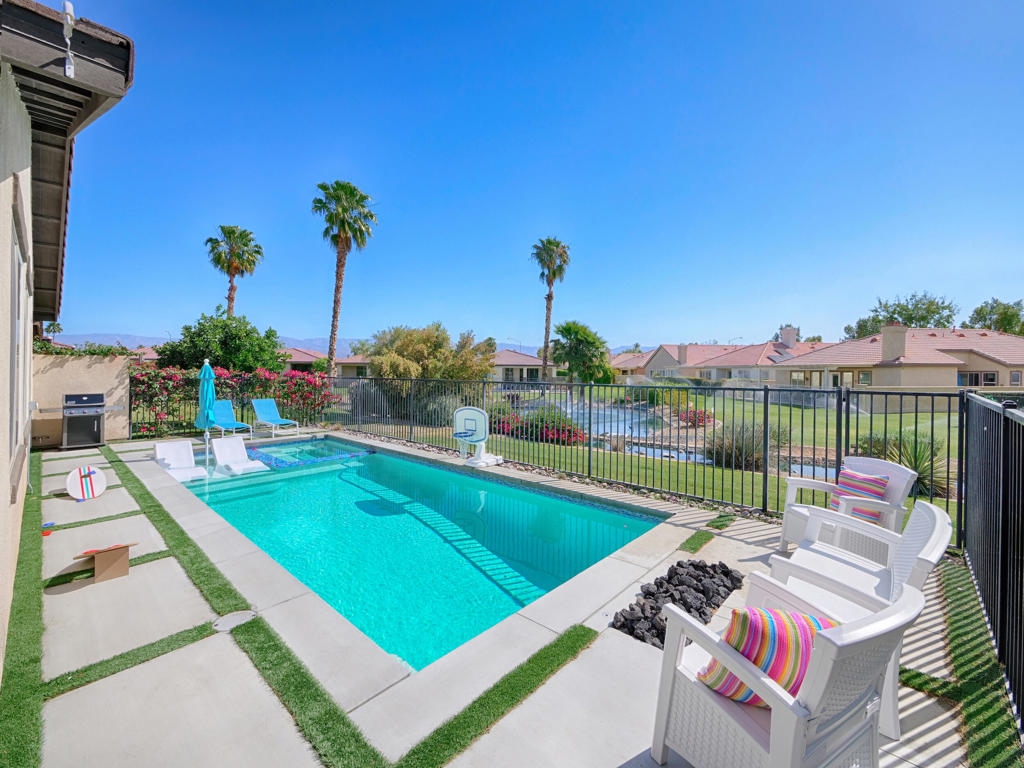 Residential Lease in Indio 2