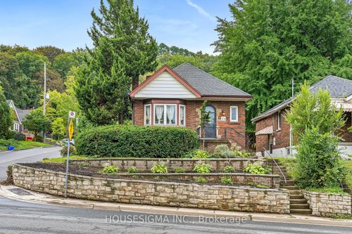 22 Arkledun Ave, Hamilton, ON, L8N2H7 | Card Image