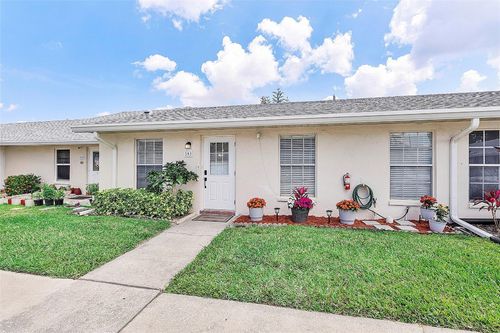 393-393 Bennington Ln, Lake Worth, FL, 33467-2735 | Card Image