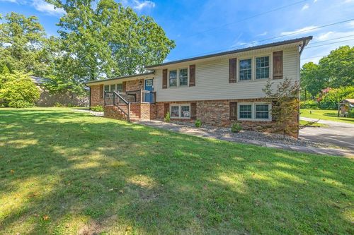 1015 Tanglewood Dr, Cookeville, TN, 38501-4116 | Card Image