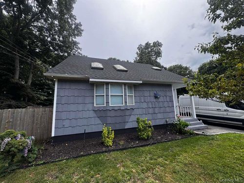 42 Breston Drive W, Brookhaven, NY, 11967 | Card Image