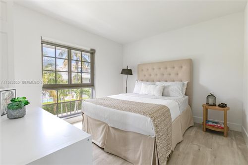 f-290 Sunrise Dr, Key Biscayne, FL, 33149-2189 | Card Image
