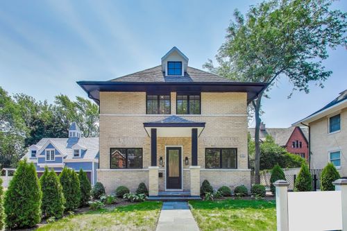 318 Greenleaf St, Evanston, IL, 60202-1327 | Card Image
