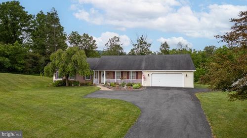 285 Old Fort Rd, SPRING MILLS, PA, 16875-9112 | Card Image