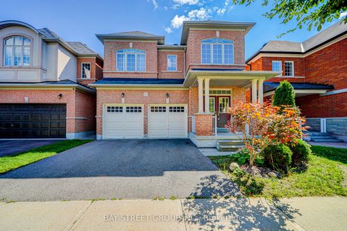 81 Estrella Cres, Richmond Hill, ON, L4E0S3 | Card Image