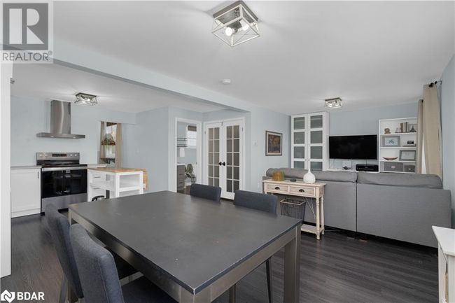 11 James Street, House other with 2 bedrooms, 1 bathrooms and 4 parking in Orillia ON | Image 4