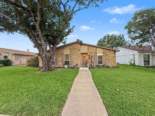 2910 Sweet Gum St, Garland, TX, 75044-8002 | Card Image