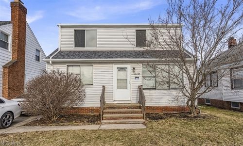 2up-10725 Vernon Ave, Garfield Heights, OH, 44125-2717 | Card Image