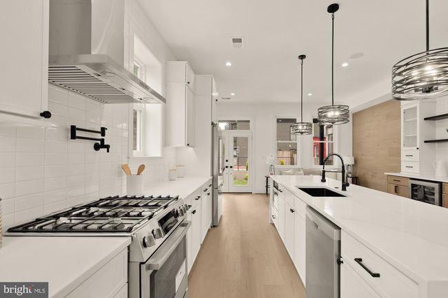 2035 N Capitol St Ne, Townhouse with 4 bedrooms, 4 bathrooms and null parking in WASHINGTON DC | Image 19