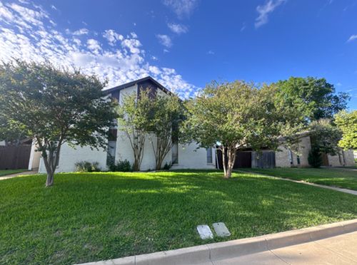 13511 Red Fern Ln, Dallas, TX, 75240-5808 | Card Image