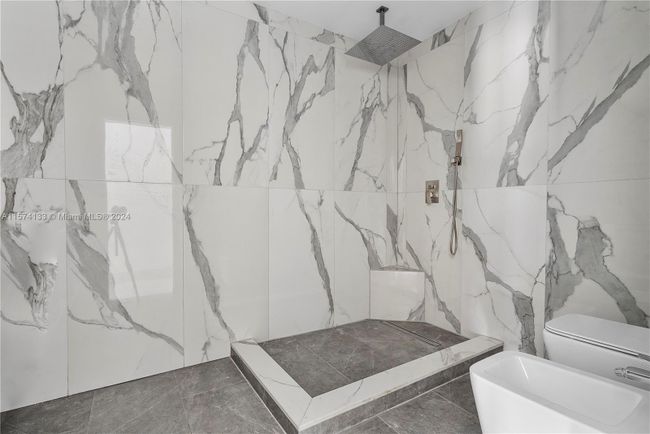 1115 N Northlake Dr, House other with 3 bedrooms, 3 bathrooms and null parking in Hollywood FL | Image 25