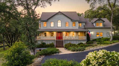 5790 Stanley Dr, Auburn, CA, 95602-9631 | Card Image
