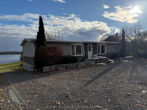 38 Main St, Deseronto, ON, K0K1X0 | Card Image