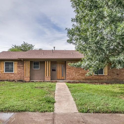 3709 Hilton Dr, Mesquite, TX, 75150-2130 | Card Image