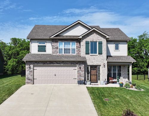 369 Frontier Dr, Clarksville, TN, 37043-2301 | Card Image