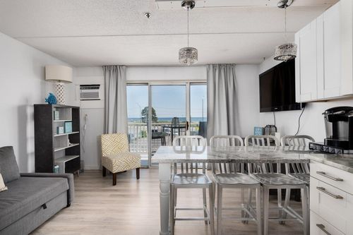 unit-207-933 Ocean Blvd, Hampton, NH, 03842-1490 | Card Image