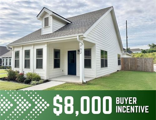 702 Ne Heights Ln, Bentonville, AR, 72712-3097 | Card Image