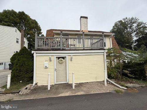 20 Princeton Ave, RIDLEY PARK, PA, 19078-1715 | Card Image