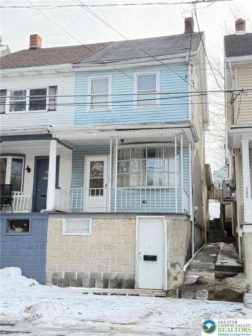 226 W Ridge St, COALDALE, PA, 18218-1134 | Card Image