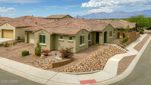 10261 E Iron Horse Trl, Tucson, AZ, 85747-0008 | Card Image