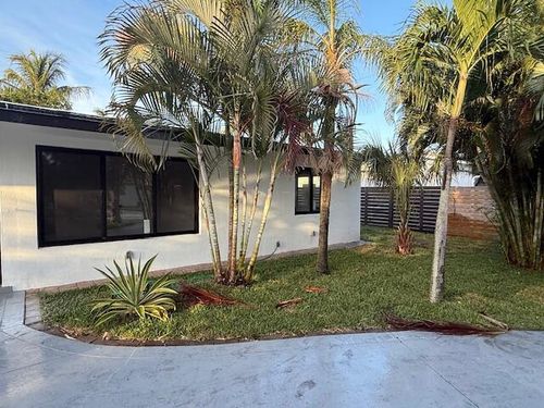1449 Se 8th St, Deerfield Beach, FL, 33441-5825 | Card Image