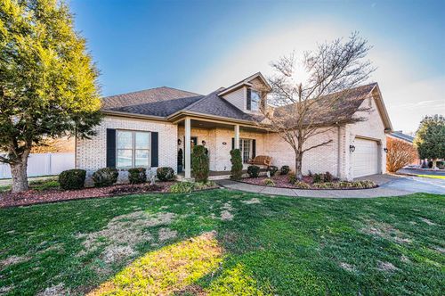 100 Oak Pointe Ct, Bowling Green, KY, 42103-7084 | Card Image