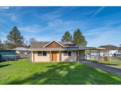 430 Se Carrol St, Winston, OR, 97496-5593 | Card Image