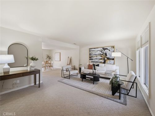 24369 La Glorita Cir, Newhall, CA, 91321-2305 | Card Image