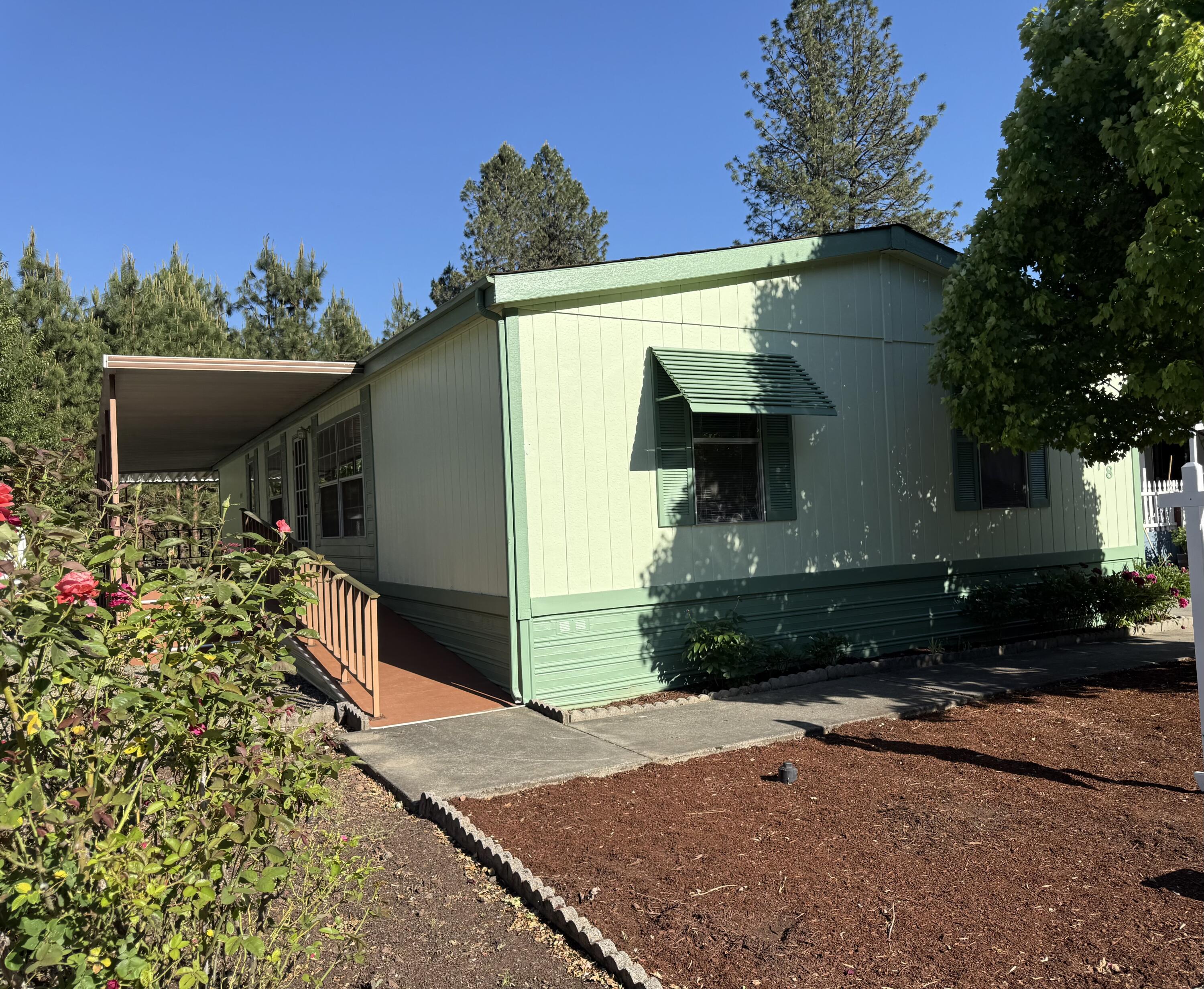 Manufactured In Park in Rogue River 3