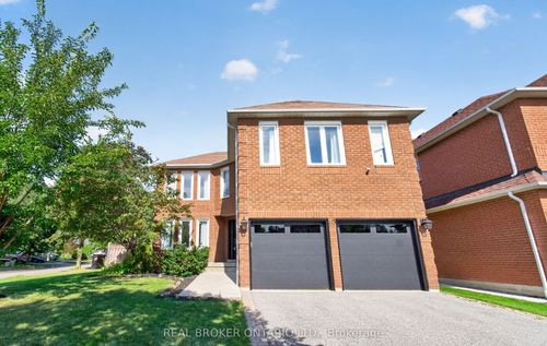 63 Eric Clarke Dr, Whitby, ON, L1R2H6 | Card Image
