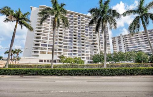 apt-223-500 Three Islands Blvd, Hallandale Beach, FL, 33009-2802 | Card Image