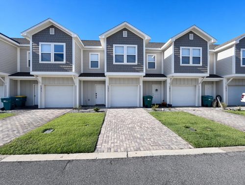 1814 Stable Ln, Fort Walton Beach, FL, 32547-7007 | Card Image