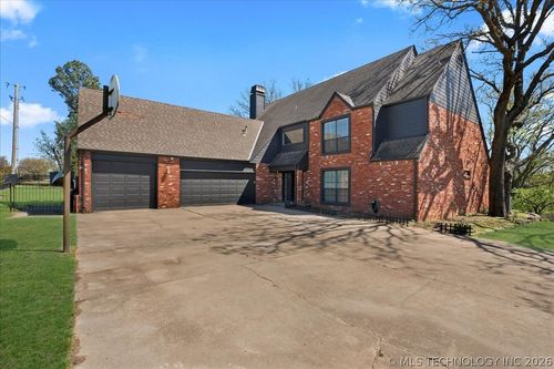 11493 S 4th St, Jenks, OK, 74037-3275 | Card Image