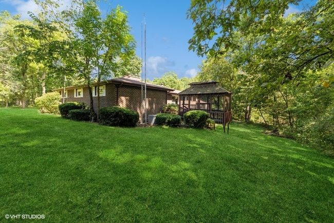 77 N 325 W, House other with 2 bedrooms, 3 bathrooms and 2 parking in Valparaiso IN | Image 41