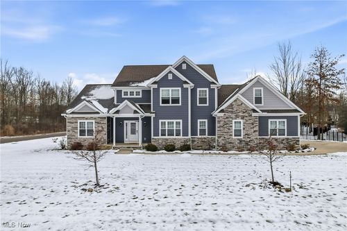 3655 St James Way, Poland, OH, 44514-4238 | Card Image