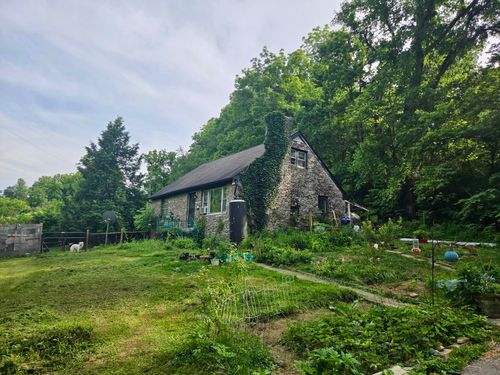 4401 Dry Branch Rd, Lexington, KY, 40515 | Card Image