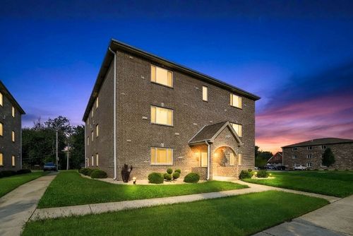 apt-2n-13906 Central Park Ave, Robbins, IL, 60472-1632 | Card Image