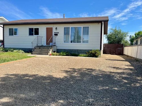 10805 114 St, Fairview, AB, T0H1L0 | Card Image