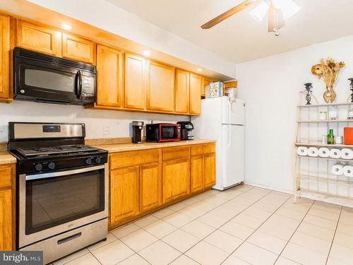 2715 E Madison St, BALTIMORE, MD, 21205-1727 | Card Image