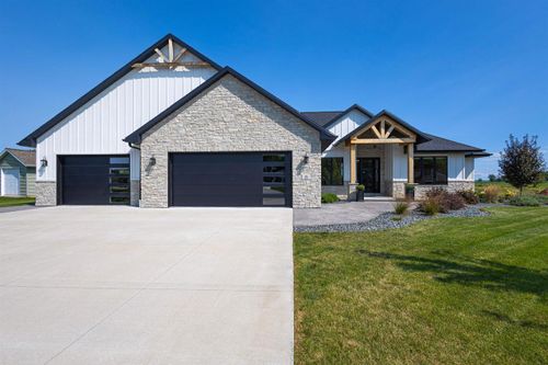 15 Red Clover Lane, WRIGHTSTOWN, WI, 54180 | Card Image