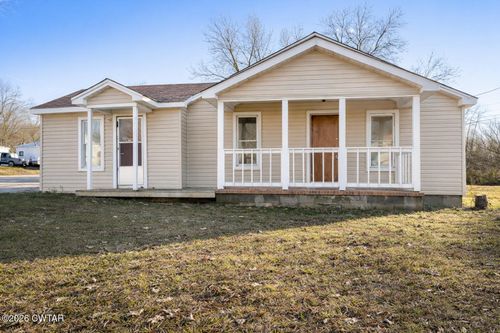 303 E Walnut St, Dyer, TN, 38330-1720 | Card Image