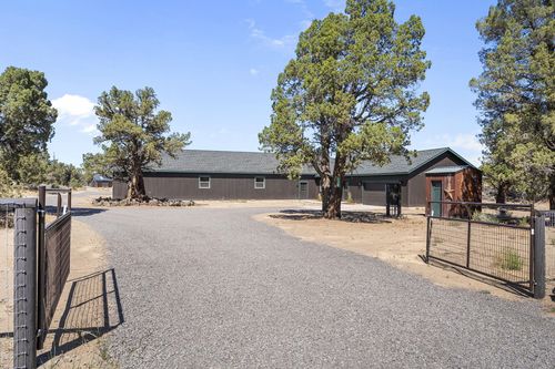 25480 Bachelor Ln, Bend, OR, 97701-9382 | Card Image